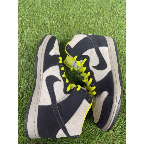 Size 9 - Nike SB‎ Dunk High-Top Men's Gray/Black Yellow 305050-017 - Picture 5 of 9